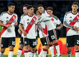 River goleó 3-0 a Belgrano en Córdoba y se metió en zona de clasificación a los playoffs River goleó 3-0 a Belgrano en Córdoba. Foto: La Nación.